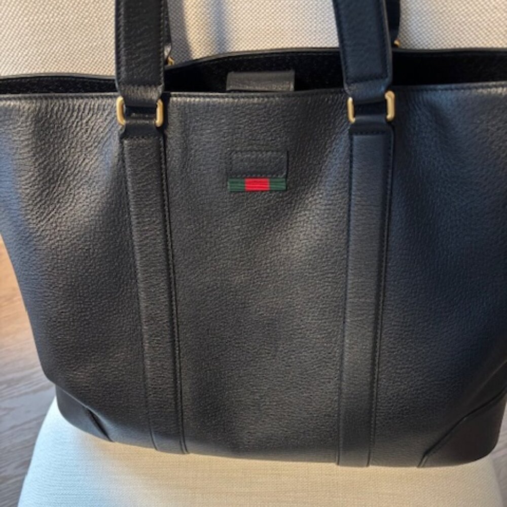 Gucci Large Leather Black Tote Bag With Magnetic Snap Top